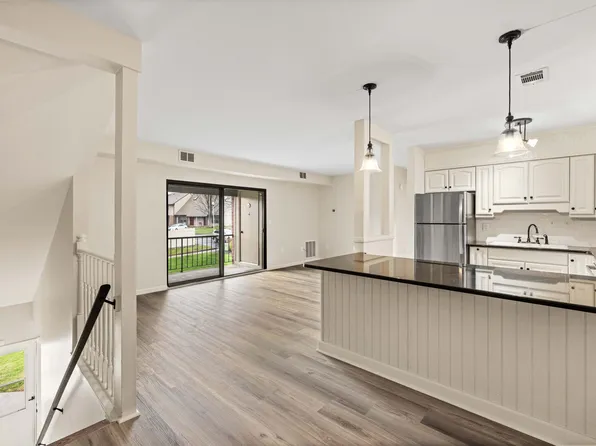 88 Ridgeview St Unit 203, Danville, PA 17821