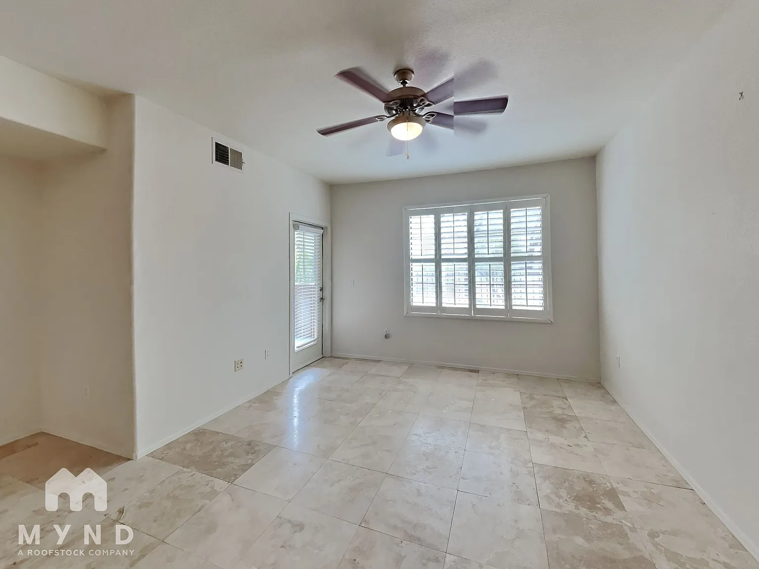 1 bed, 1.0 bath, 688 sqft, $1,259 — Photo 3