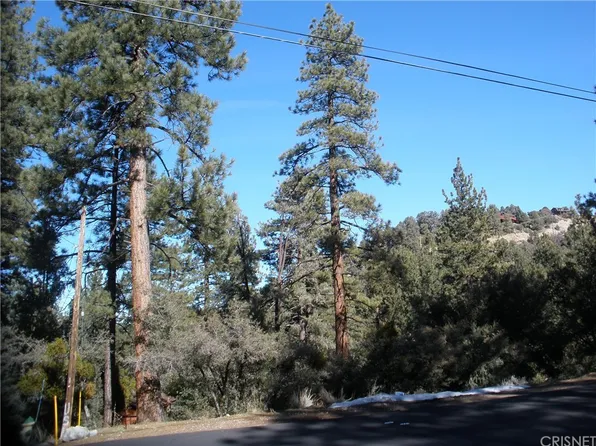 1708 Freeman Dr, Pine Mountain Club, CA 93222