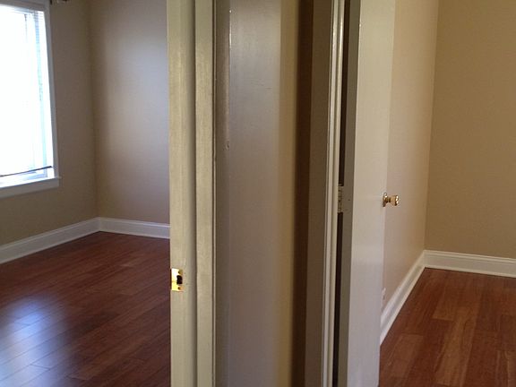 4th image of 1226 Cove Dr #224B