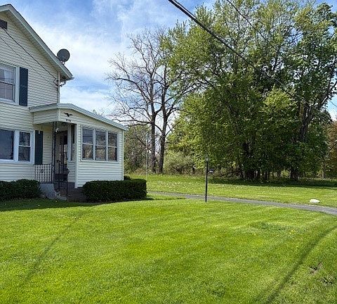 4th image of 9748 Watson Ave
