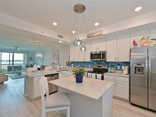 1020 TIDEWATER SHORES LOOP #205, BRADENTON, FL 34208