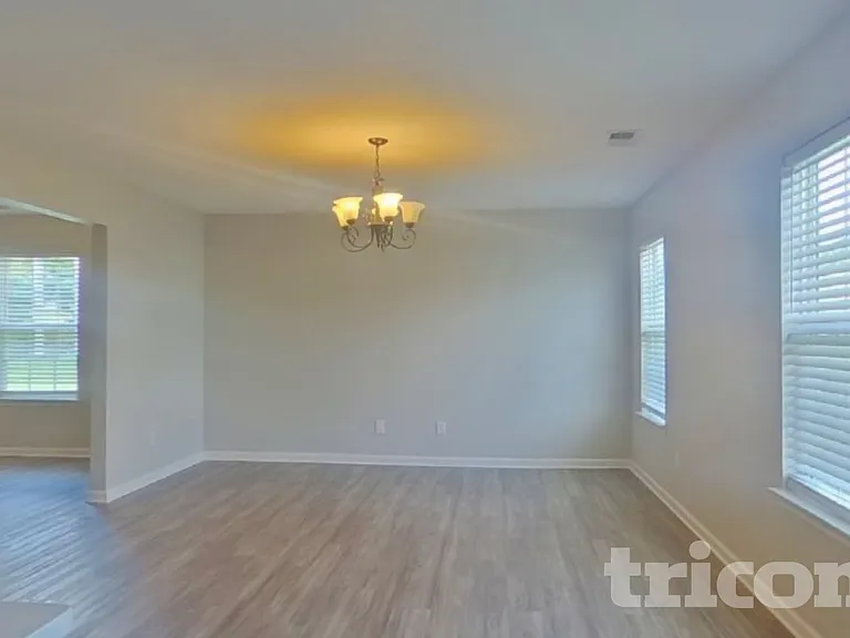 430 Grand National Ln — Photo 4