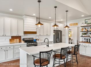 1205 E 17th St, Rifle, CO 81650