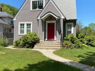 1285 4th St E, Saint Paul, MN 55106