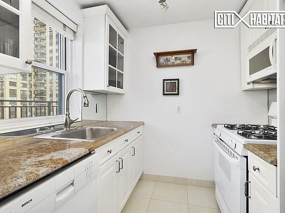 3rd image of 200 E 84th St APT 18C