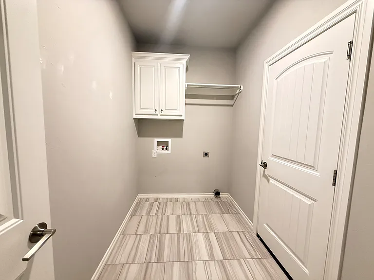 9544 Monterey Dr — Photo 7