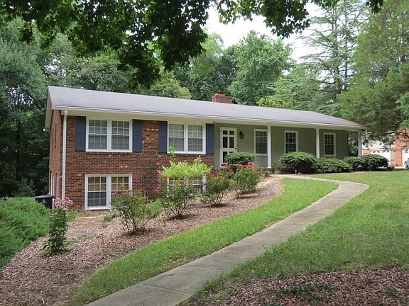 3rd image of 4100 Sewanee Dr