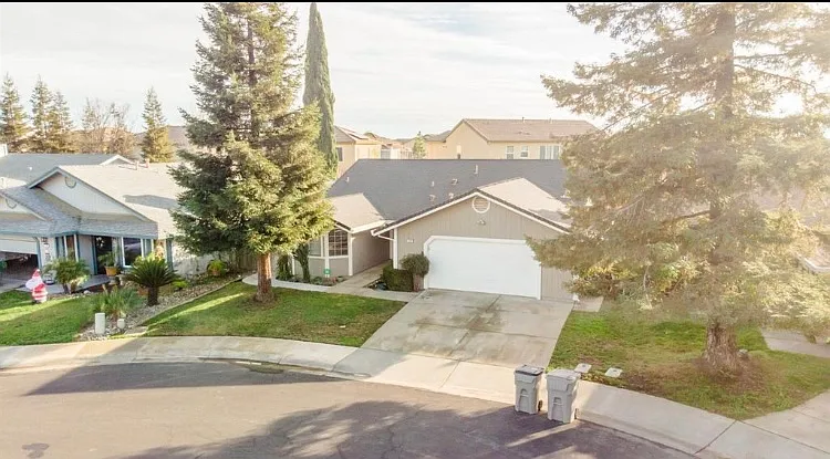 1304 Tyler Ct — Photo 49