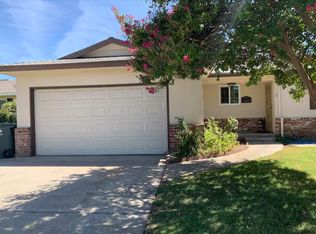 692 W Gettysburg Ave, Clovis, CA 93612