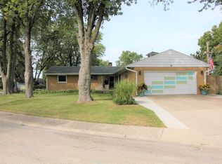 19 Croydon Pl, Kankakee, IL 60901