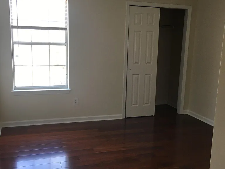 426 Belmont Cir — Photo 15