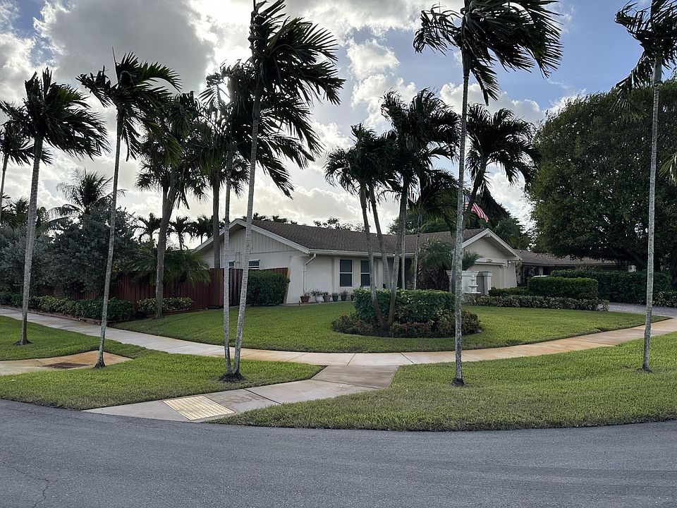 2nd image of 17564 Weeping Willow Trail