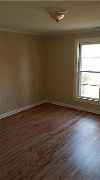 2nd image of 2204 18th St
