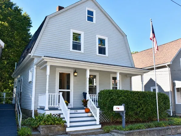 174 Center Ave, Middleboro, MA 02346