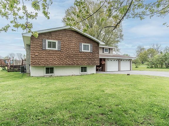 3rd image of 26284 Mustard Rd