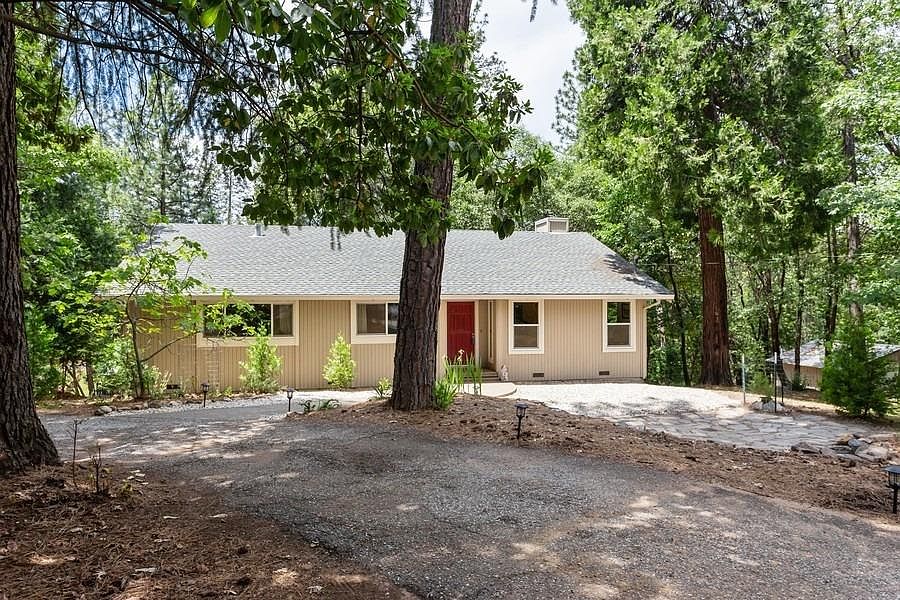 2nd image of 6174 Green Leaf Ln