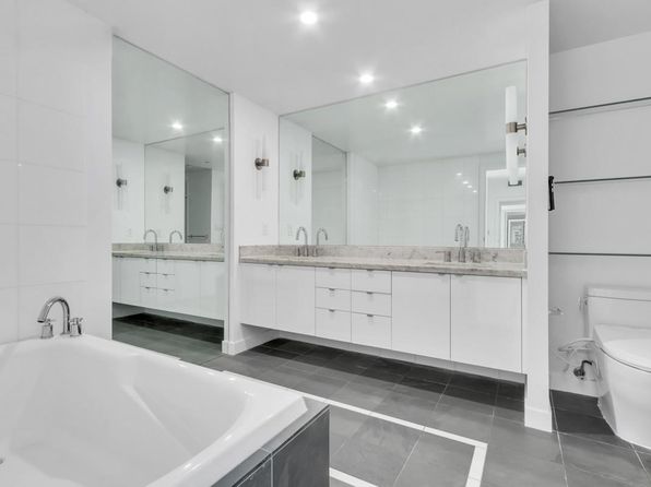 2 bedroom rental in Vancouver — photo 24
