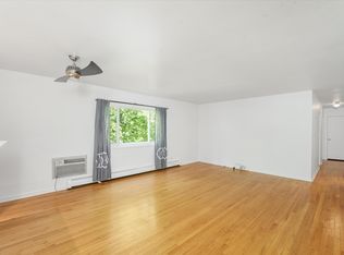 200 South Blvd APT 2C, Evanston, IL 60202