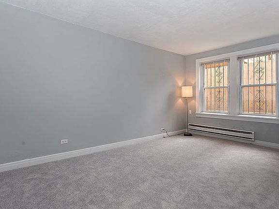 5th image of 844 W Ainslie St APT Lg