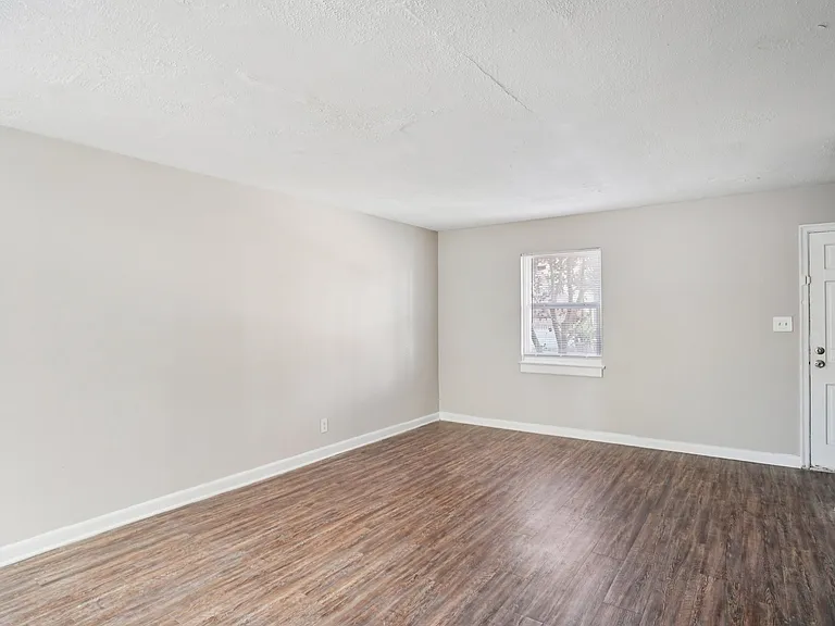 Buckhead Townhomes and Gardens — Photo 41