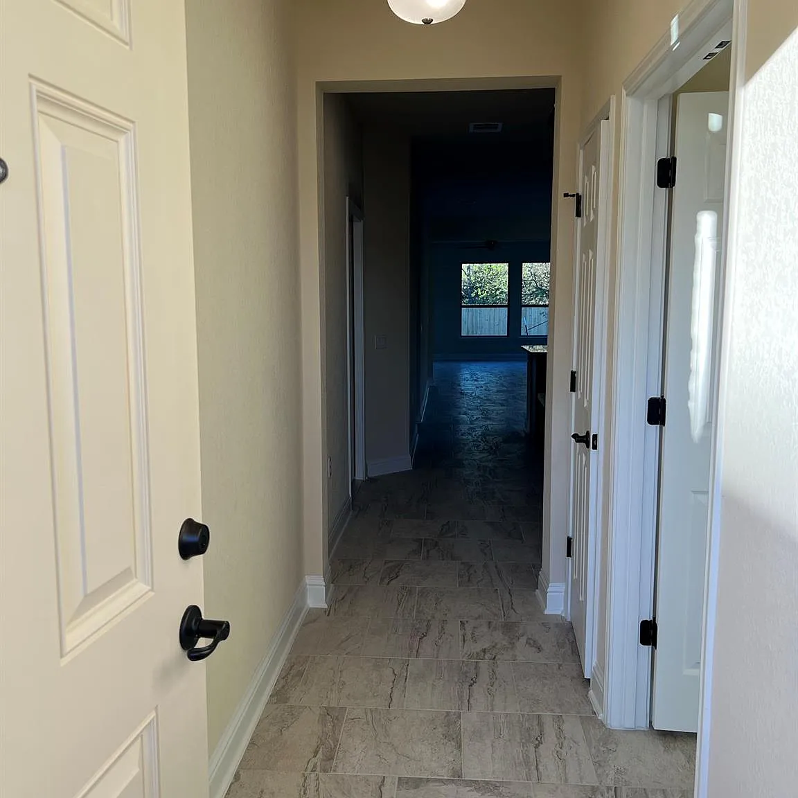 3 bed, 2.0 bath, 1763 sqft, $2,200 — Photo 2