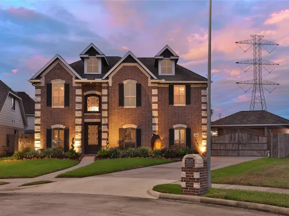 2205 Lisa Ln, Deer Park, TX 77536