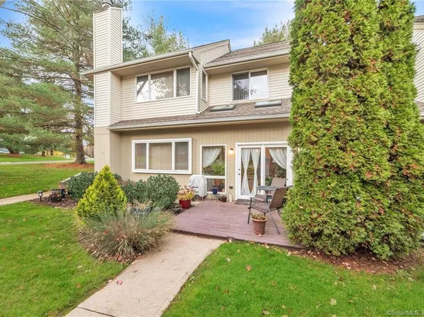 204 East Bass Lane #204, Suffield, CT 06078