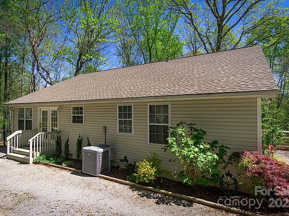 2nd image of 12 Hutchinson Woods Dr