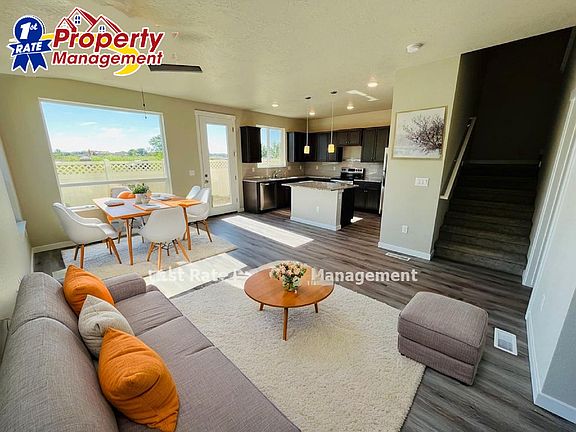 3rd image of 464 N Tessa Ln