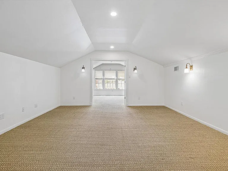 5210 Meadow Lake Ln — Photo 20