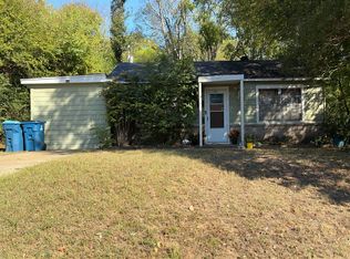 1114 E North St, Benton, AR 72015