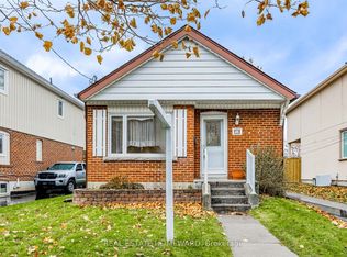 18 Herron Ave, Toronto, ON M1L 3V7