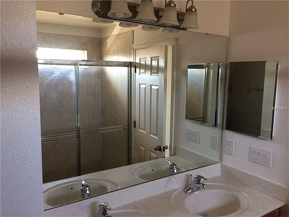 5th image of 7948 Edgewood Forest Dr