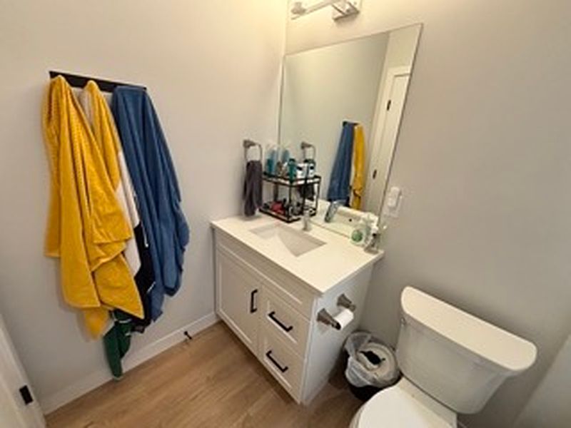 Winnipeg Apartment for rent - 3 Bedrooms — photo 9