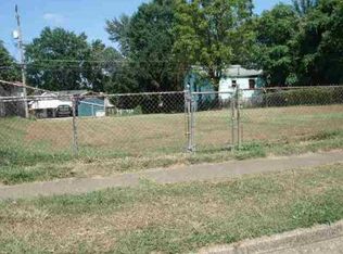 1670 13th Ave, Huntington, WV 25701