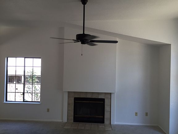 4th image of 736 Youngsdale Dr