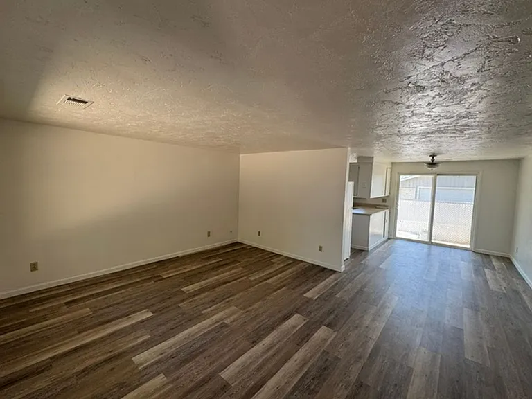 610 Platt Pl — Photo 3