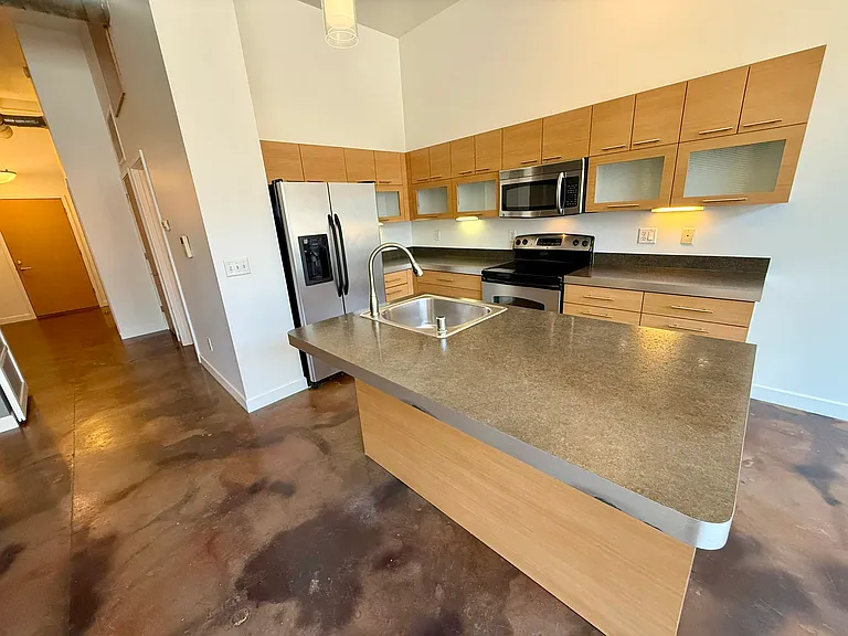 Central Park Lofts — Photo 62