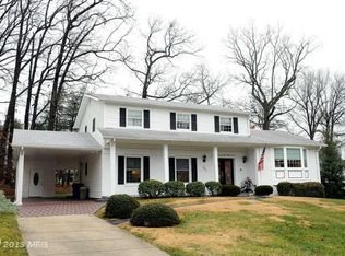 11801 Rosalinda Dr, Rockville, MD 20854