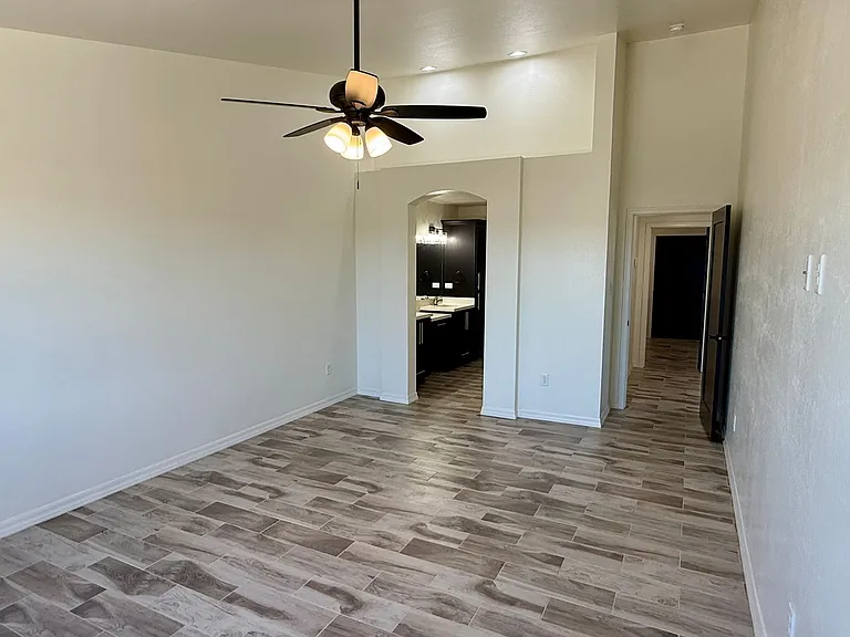 3877 E Santa Rosalina Ln — Photo 10