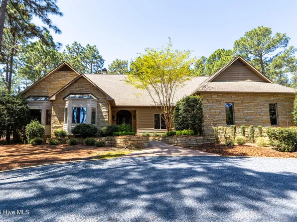 11 Edinburgh Lane, Pinehurst, NC 28374