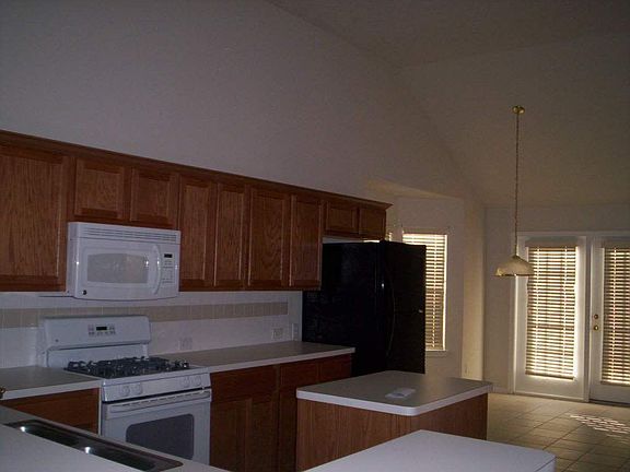 5th image of 2601 S Broadway St APT 23