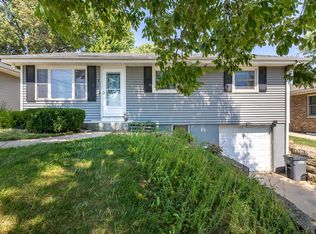 2165 Marion St, Dubuque, IA 52003