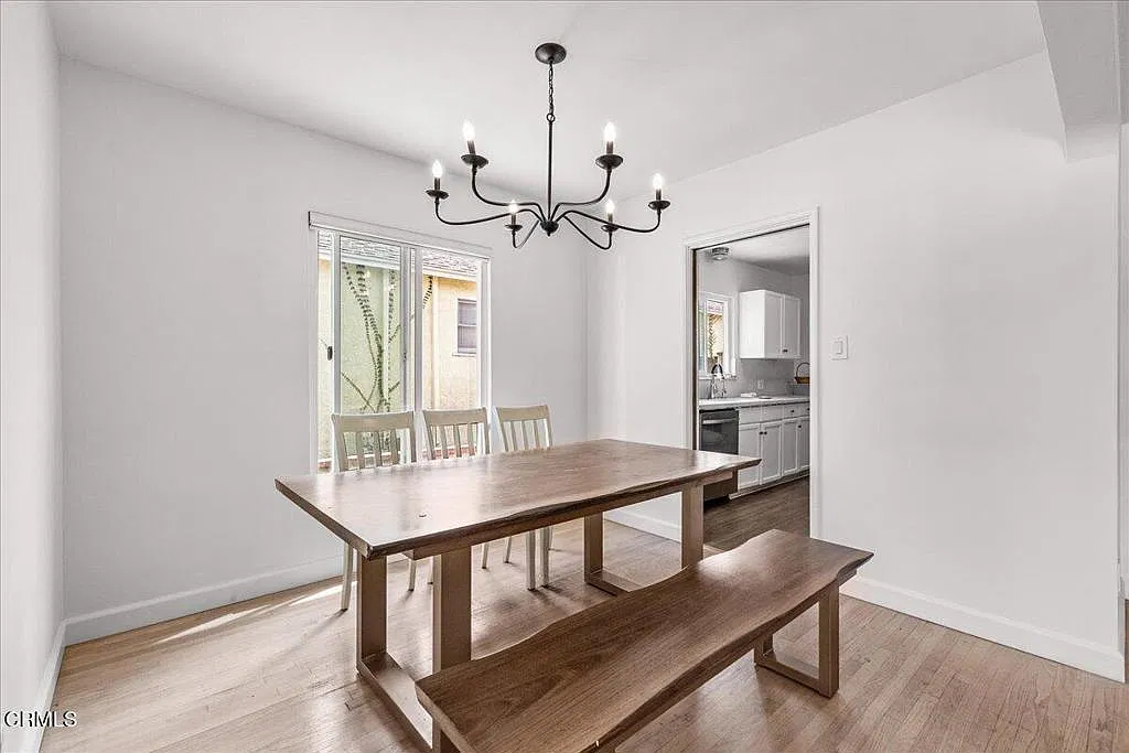 3 bed, 2.0 bath, 1423 sqft, $4,000 — Photo 4