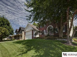 1605 N 160th St, Omaha, NE 68118