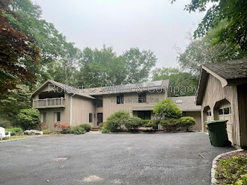 1st image of 15 Treadwell Ct