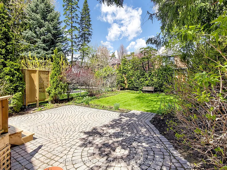 154 Brooke Ave — Photo 46