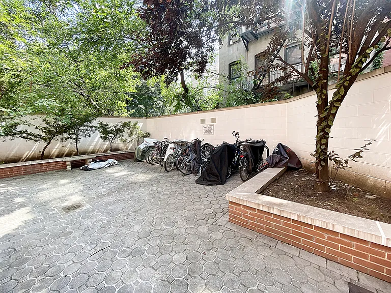 1405 5th Ave #2C — Photo 11