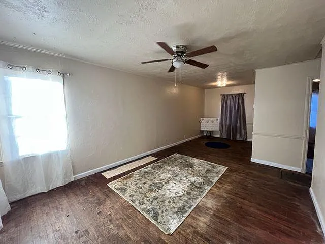 205 E Marshall Dr — Photo 13